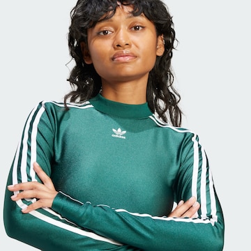 Tricou de la ADIDAS ORIGINALS pe verde