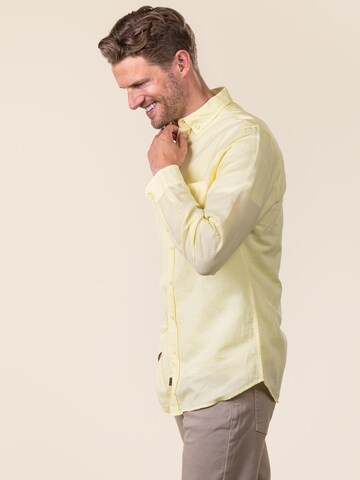 Living Crafts Comfort fit Button Up Shirt 'ROB' in Yellow