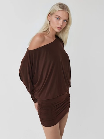 Busem - Vestido em castanho