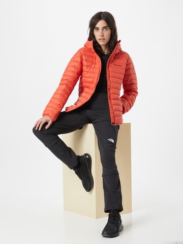 Veste outdoor PEAK PERFORMANCE en rouge