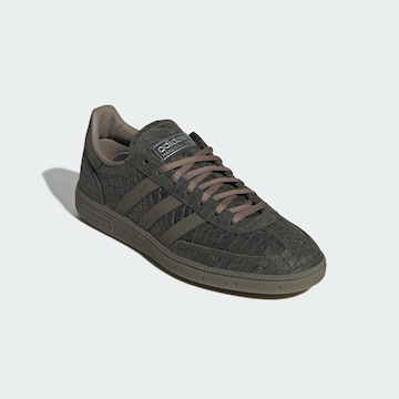 ADIDAS ORIGINALS - Zapatillas deportivas bajas 'Handball Spezial' en verde