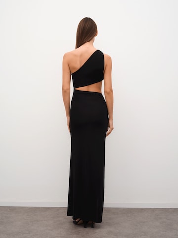 RÆRE by Lorena Rae Kleid 'Penelope' in Schwarz