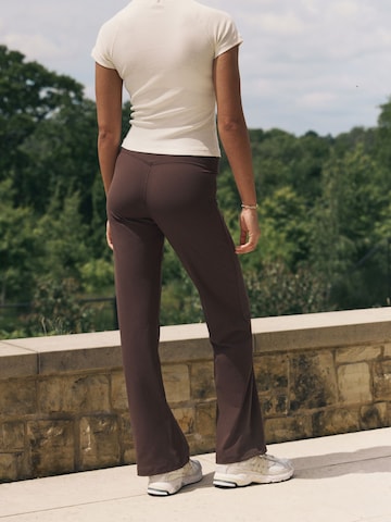 self. Wide Leg Hose in Braun