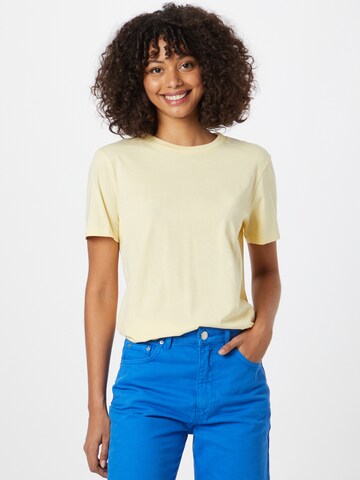 Maglietta 'My Perfect Tee' di SELECTED FEMME in giallo: frontale