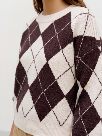 VERO MODA Свитер в Бежевый