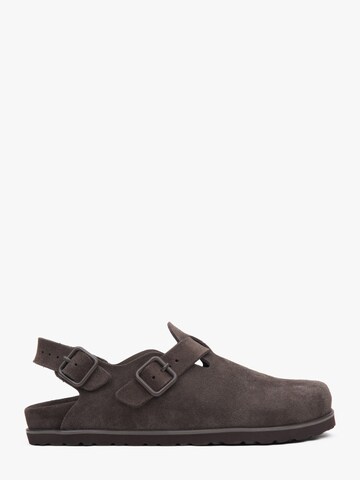 Estro Sandaal '209-1774' in Bruin