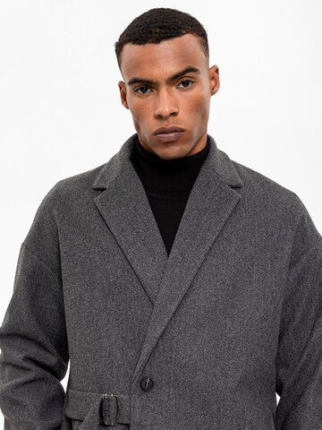 Antioch Between-seasons coat in Grey