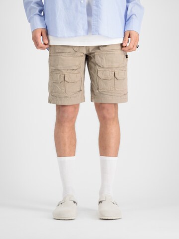 ALPHA INDUSTRIES Regular Shorts in Beige: predná strana