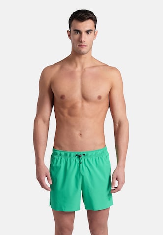 ARENA Плавательные шорты 'EVO' в Зеленый: спереди