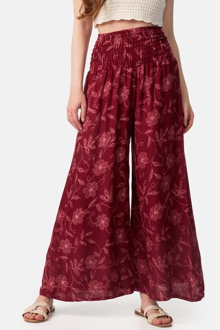 Paigh Regular Broek in Rood: voorkant