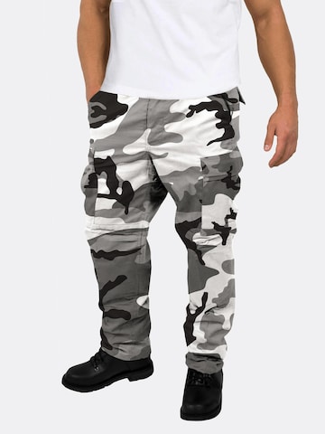 Regular Pantalon outdoor 'Trooper' normani en blanc : devant