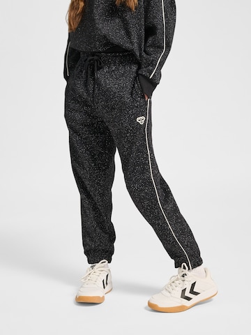 Hummel Loose fit Trousers in Black: front