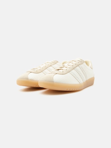 ADIDAS ORIGINALS Trampki niskie 'BRMD' w kolorze beżowy