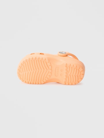 Calzatura aperta 'Classic' di Crocs in arancione