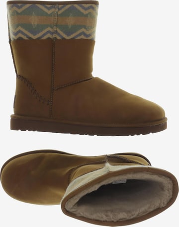 UGG Anke & Mid-Calf Boots in 48,5 in Brown: front