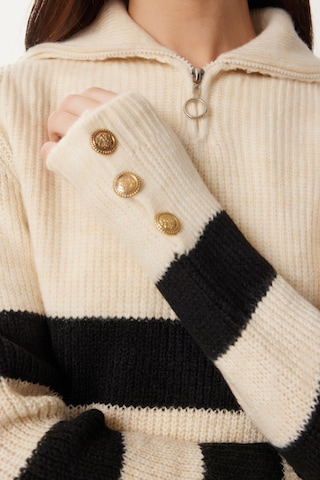 Happiness İstanbul Pullover i sort