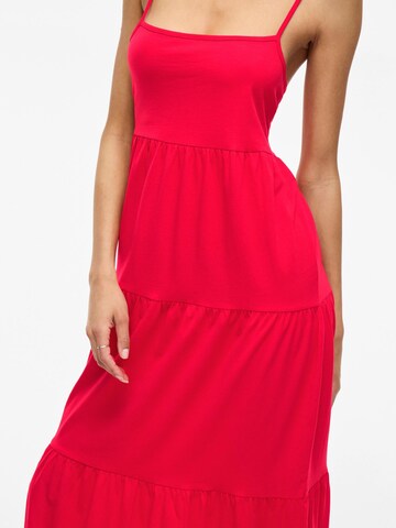 Robe d’été VILA en rouge