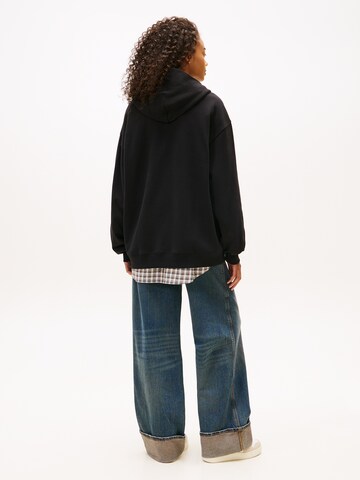 Tommy Jeans Sweatshirt '85' in Black