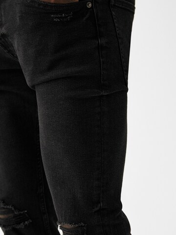 Bershka Slimfit Jeans in Schwarz