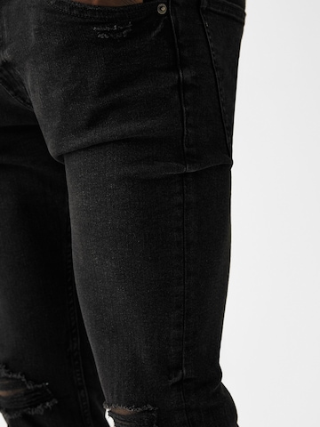 Bershka Slimfit Jeans in Schwarz