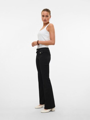 VERO MODA Flared Jeans 'VMJean' in Zwart: voorkant