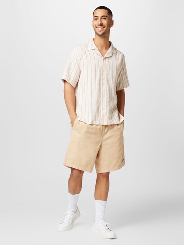 Abercrombie & Fitch Regular fit Ing 'NOVELTY' - barna