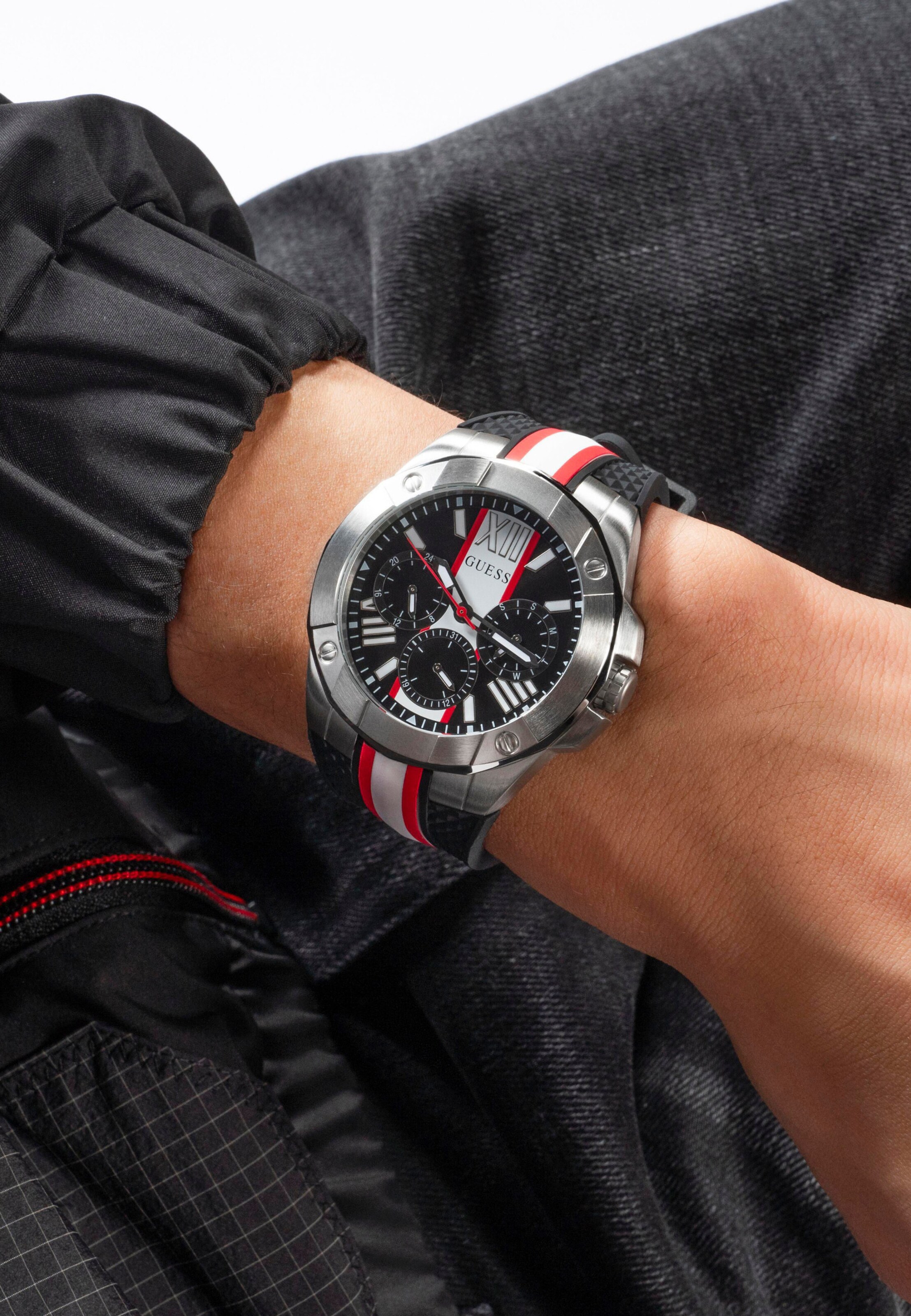 GUESS Analoog horloge 'VETTE' in Zwart: voorkant