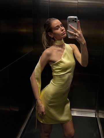 millane Šaty – žlutá