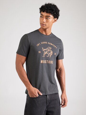 MUSTANG Koszulka 'Austin' w kolorze czarny: przód