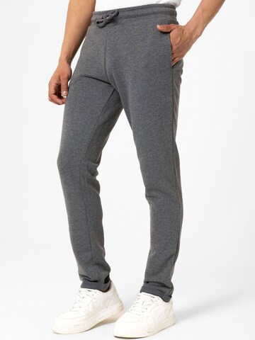 Williot Tapered Pants 'Esteban' in Grey