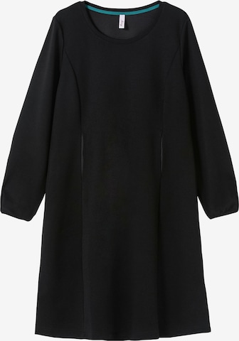 Robe SHEEGO en noir : devant