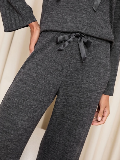 Lipsy Pantalon en gris foncé, Vue avec produit
