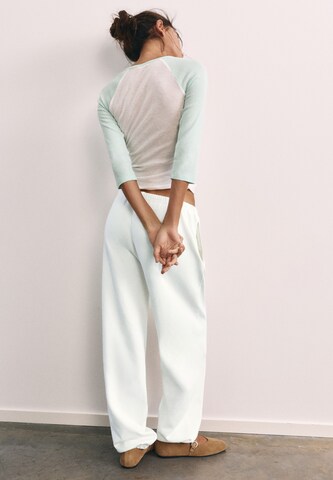 Pull&Bear Tapered Hose in Weiß