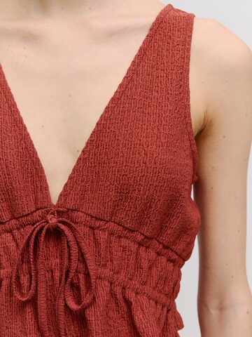 Top 'Juliena' di EDITED in rosso