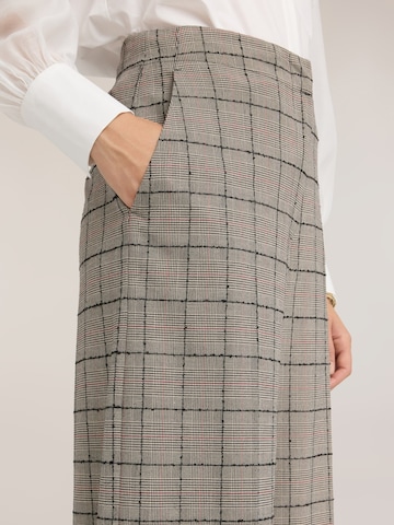 Wide leg Pantaloni di MOTIVI in grigio