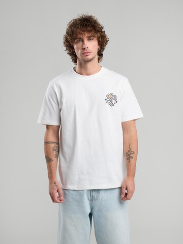 America Today Shirt in White: front