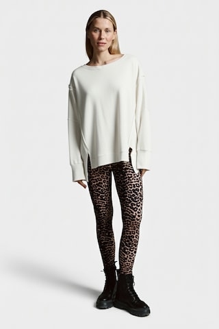 Cotton Candy Sweatshirt in White