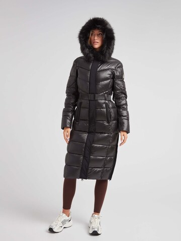 JACK1T Outdoorjas ' Diamond Belt Extra Long Puffer Coat ' in Zwart