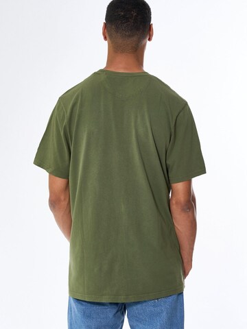 A Question Of (AQO) Shirt 'Logo Tee' in Grün