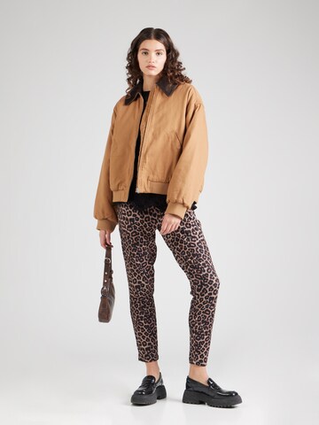ABOUT YOU Regular Broek 'Clarissa' in Bruin