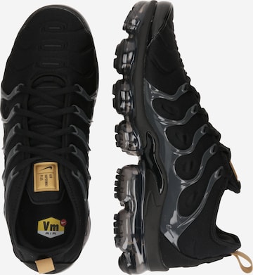 Nike Sportswear Rövid szárú sportcipők 'Air VaporMax Plus' - fekete