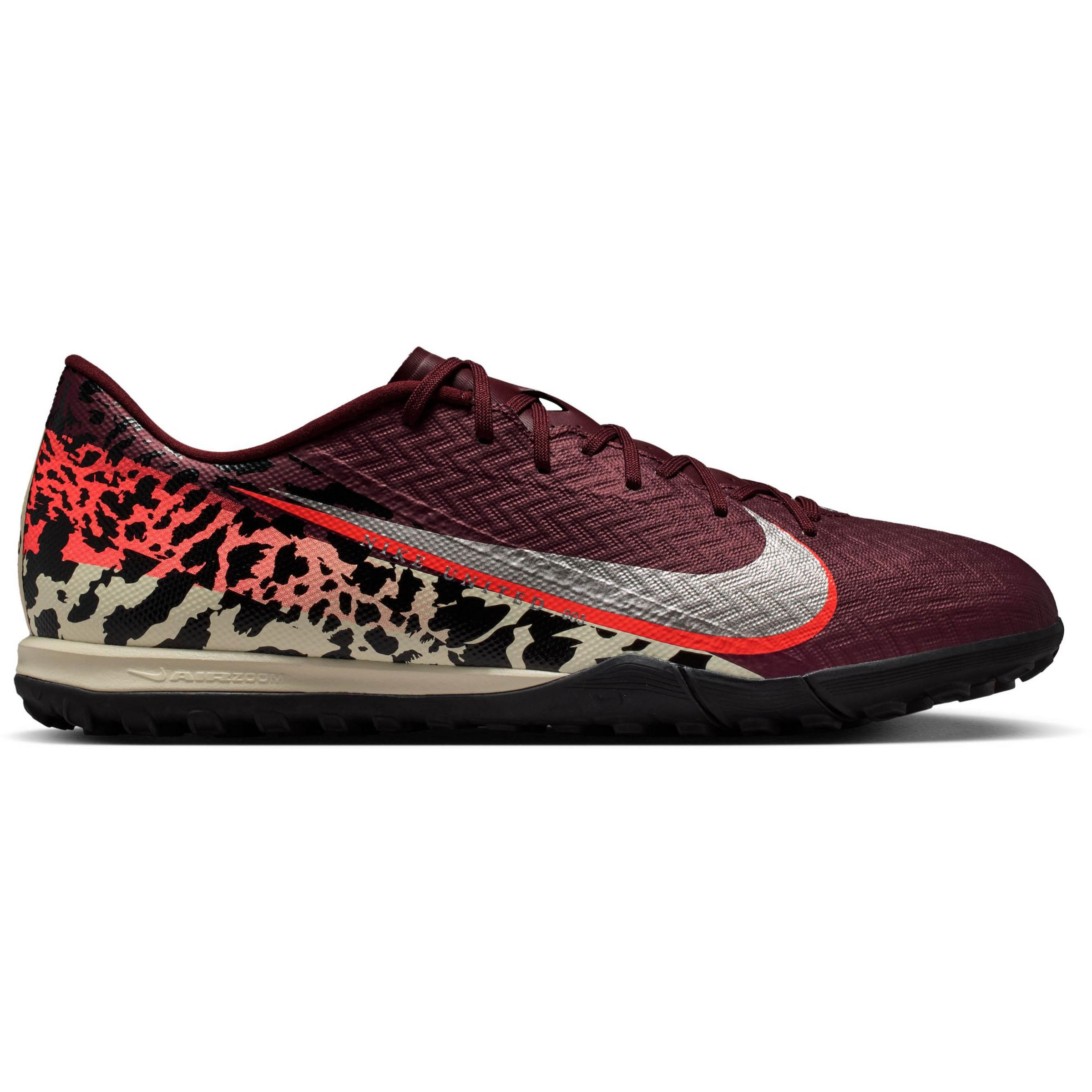 NIKE Soccer Cleats 'ZOOM VAPOR 16 ACADEMY TF NU3' in Red: front