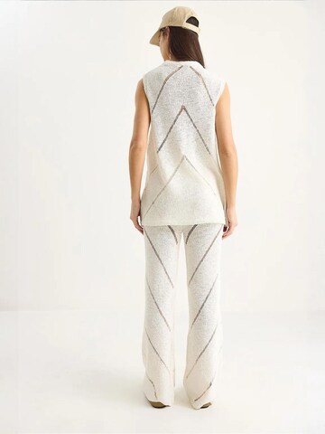 Completo pantalone di Bianco Lucci in beige