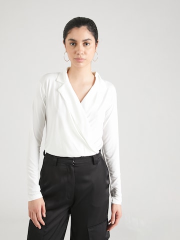 ABOUT YOU Blouse body 'Charlie' in Wit: voorkant