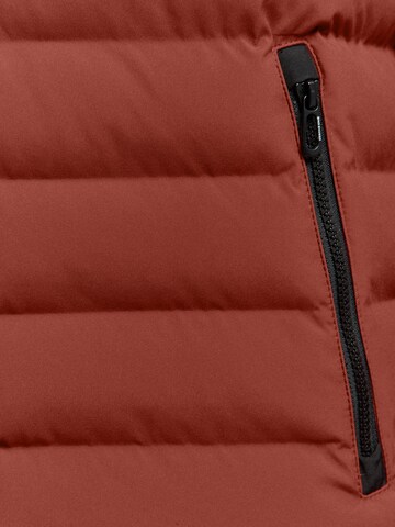 No Excess Between-season jacket in Red