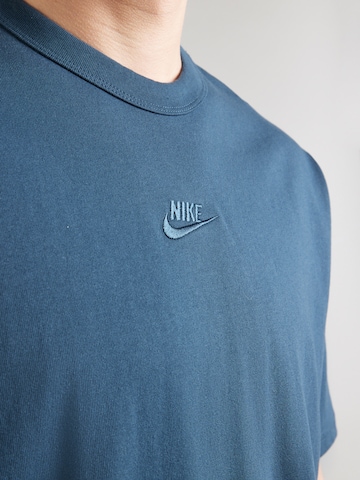 Nike Sportswear Koszulka 'PREMIUM ESSENTIALS' w kolorze niebieski