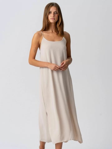 TEESHOPPEN - Vestido ' Alecia ' en beige: frente