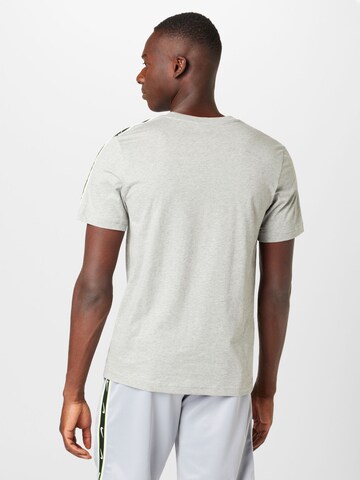 Nike Sportswear - Camisa em cinzento