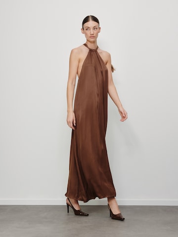 Abito di RÆRE by Lorena Rae in marrone: frontale