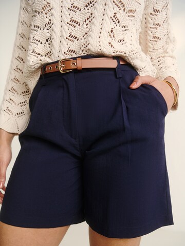 Guido Maria Kretschmer Women Regular Pleat-front trousers 'Christine' in Blue